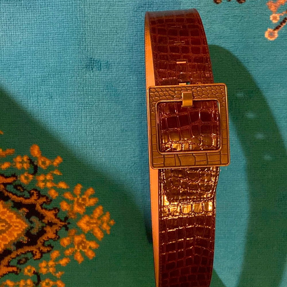 Brown textured belt.  Medium 38”